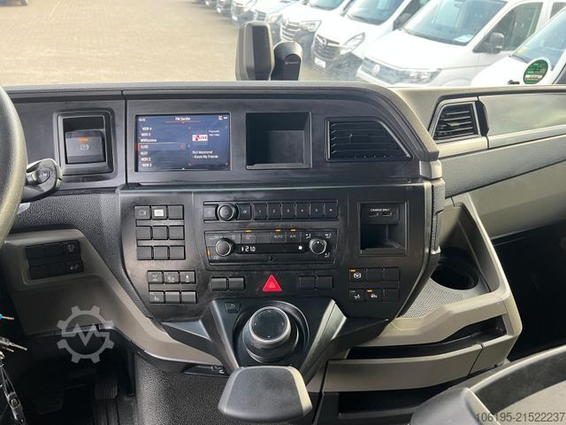 Kamion s ravnom platformom MAN TGS 26.470 FASSI F235A.2 e-Dynamic*5-Fach+Kran*