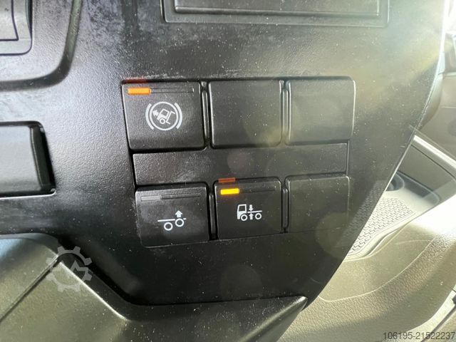 Kamion s ravnom platformom MAN TGS 26.470 FASSI F235A.2 e-Dynamic*5-Fach+Kran*