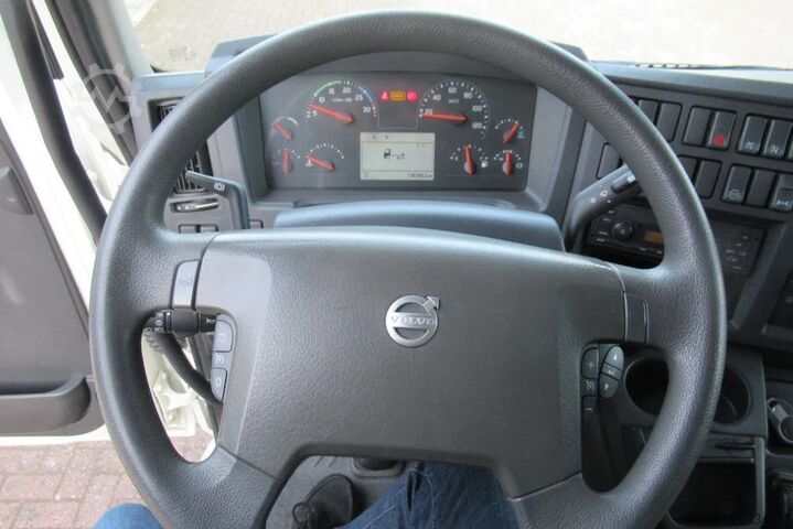 Συρόμενος μουσαμάς Volvo FL 240 Schuifzeil + Klep 1500 kg Euro 6