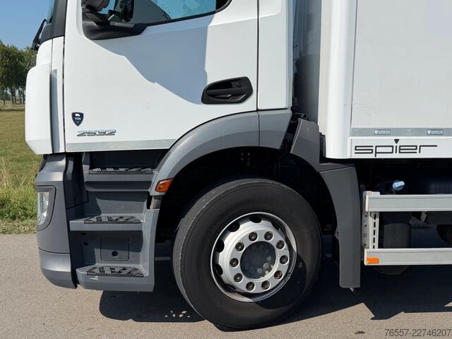 حقيبة سفر Mercedes-Benz 1522 ACTROS 2632L EURO6. 2022