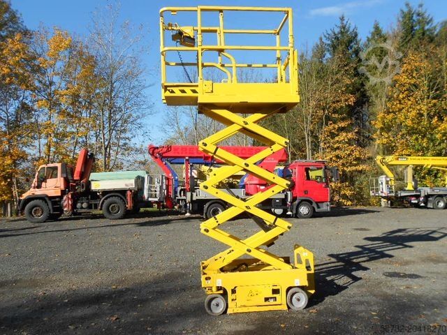 Arbeitsbühne GENIE GS 1330, Leichtscherenarbeitsbühne Genie 5,9 m