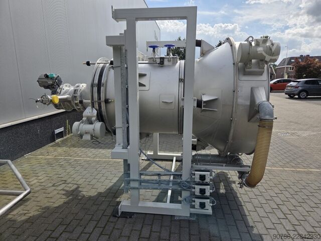 Станція розвантаження біг-бегів AZO GmbH з дозуючим шнеком і вібраційним дном. AZO GmbH 