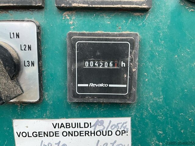 מפעל הקרנה Westeria WindSifter  on tracks