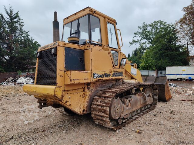 Pemuat yang dikesan Caterpillar 963