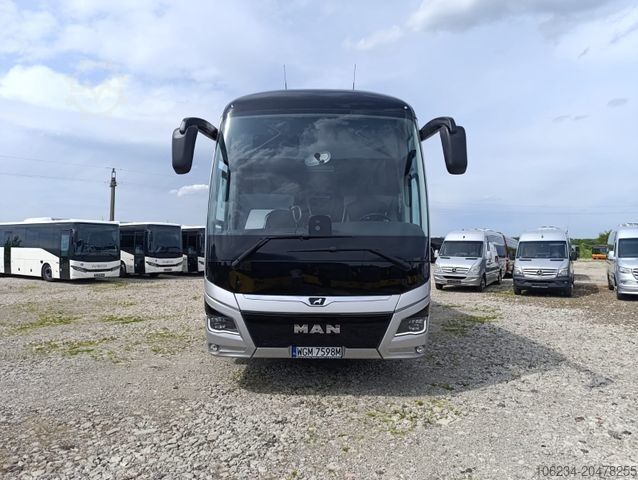 Motor coach MAN Lions Coach R08