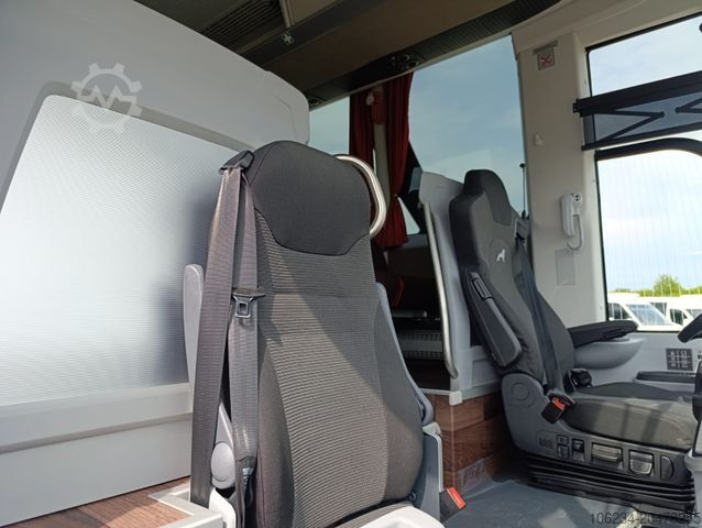 Motor coach MAN Lions Coach R08