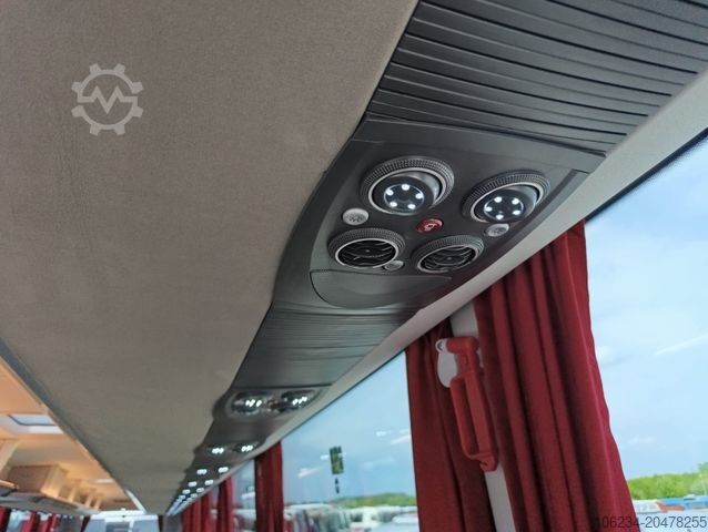 Motor coach MAN Lions Coach R08