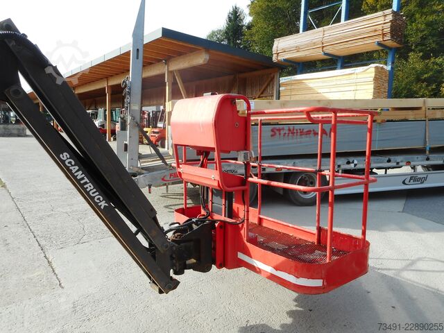 Platformă de lucru telescopică Manitou 180 ATJ