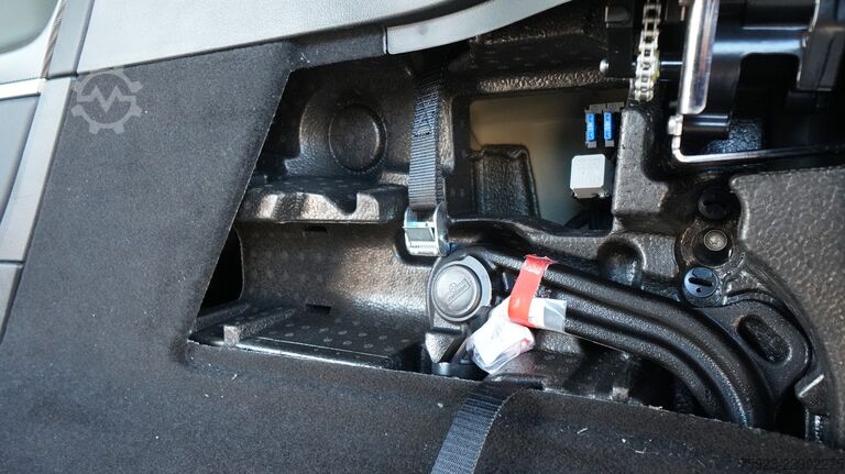  Mercedes-Benz V300d AVANTGARDE AMG ONLY 11.000KM