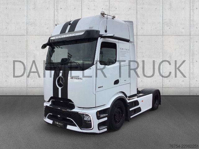 Njësi standarde të tërheqjes Mercedes-Benz Actros 1853 LS 4x2 SoloStar Giga Retarder Standkli