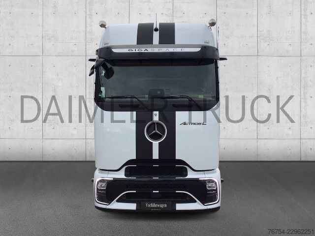 Njësi standarde të tërheqjes Mercedes-Benz Actros 1853 LS 4x2 SoloStar Giga Retarder Standkli
