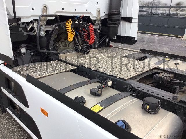 Njësi standarde të tërheqjes Mercedes-Benz Actros 1853 LS 4x2 SoloStar Giga Retarder Standkli