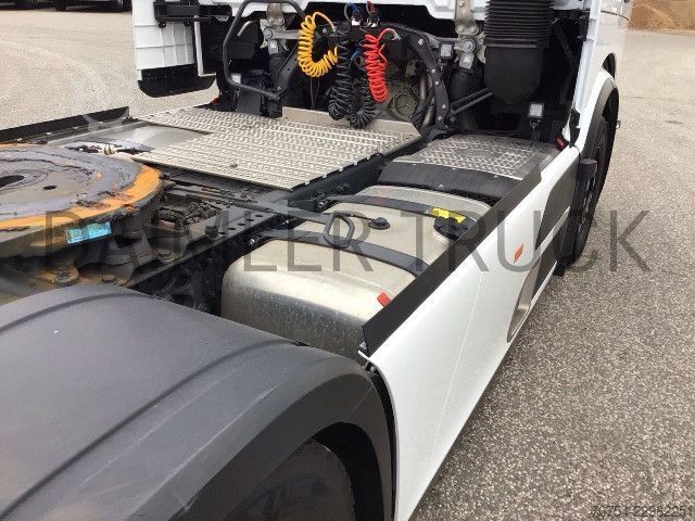 Njësi standarde të tërheqjes Mercedes-Benz Actros 1853 LS 4x2 SoloStar Giga Retarder Standkli