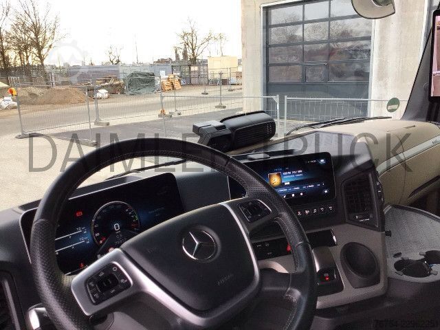 Njësi standarde të tërheqjes Mercedes-Benz Actros 1853 LS 4x2 SoloStar Giga Retarder Standkli