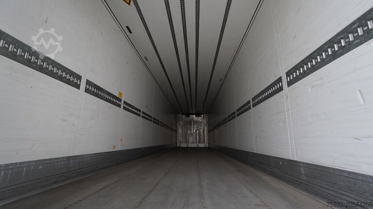 Transporte refrigerado/congelado Schmitz Cargobull 3 AXLE FRIGO TRAILER BI-TEMP