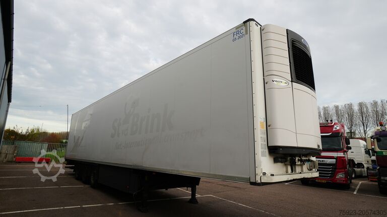 Transporte refrigerado/congelado Schmitz Cargobull 3 AXLE FRIGO TRAILER WITH CARRIER VECTOR