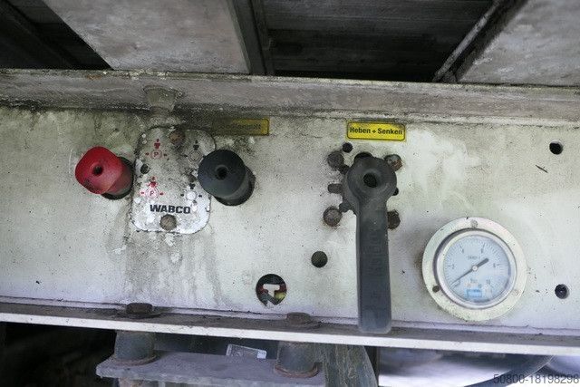 Poluprikolica sa pokretnim podom FLIEGL SDS 390, 93m³, 10mm Boden, 2-Achser, Funk