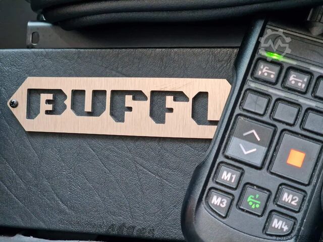 Venjulegur SZM Scania R560 Highline 6x2 - BUFFL - Retarder - Full air...