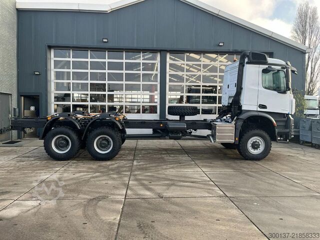 Šasija ar kabīni Mercedes-Benz Arocs 3340 A 6x6 Chassis Cabin