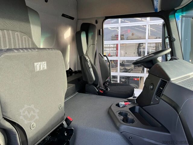 Brezenta Mercedes-Benz Arocs 3340 A 6x6 Cargo Truck