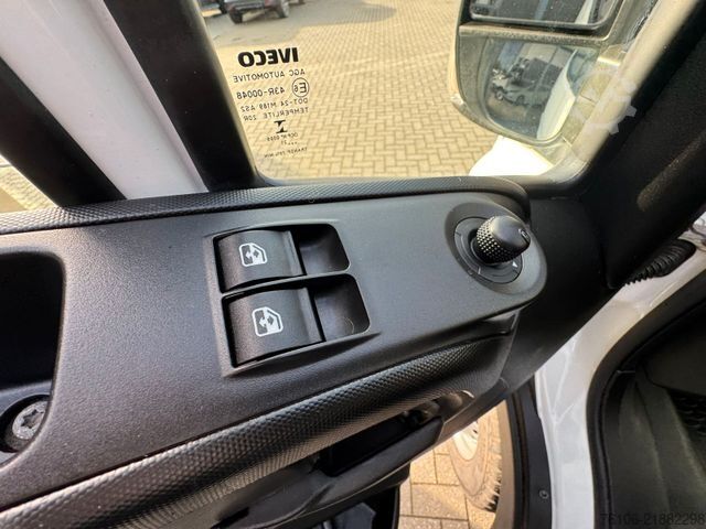 Chladiareň dodávka IVECO Daily 35S13 Tiefkühlkoffer mit LBW *Automatik*