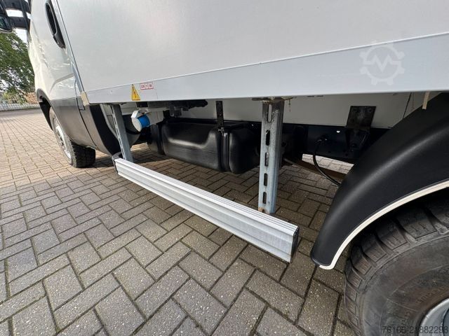 Chladiareň dodávka IVECO Daily 35S13 Tiefkühlkoffer mit LBW *Automatik*
