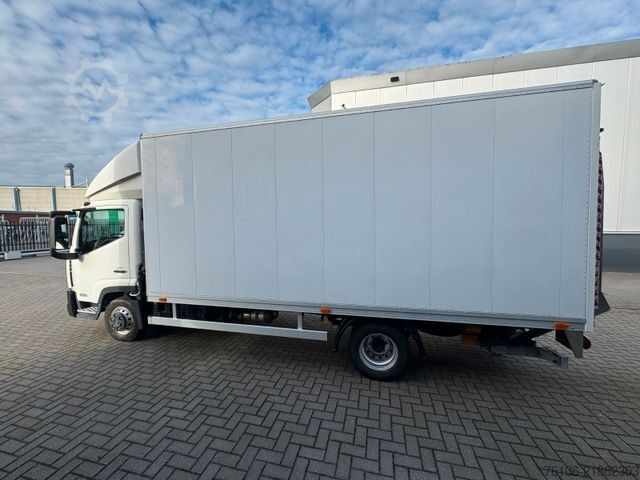 Furgão fechado NISSAN NT500 56.15 Koffer mit LBW*Ahk*nur 34.800 km *