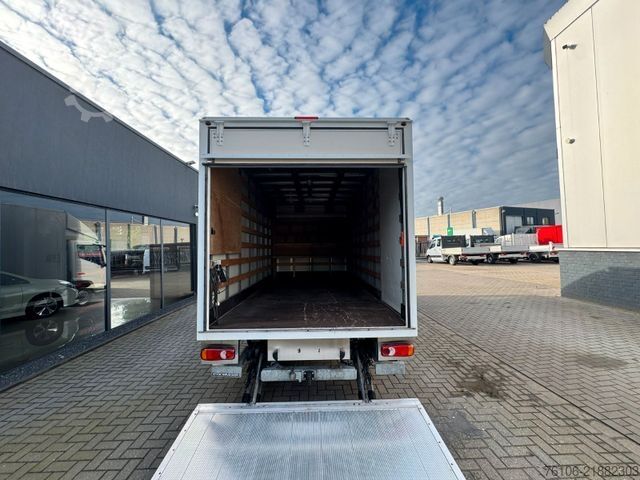Furgão fechado NISSAN NT500 56.15 Koffer mit LBW*Ahk*nur 34.800 km *