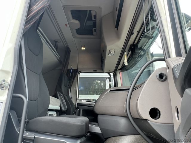 Swap body truck DAF XF 450 Euro6 Klima ACC Retarder 2xAHK Liftachse