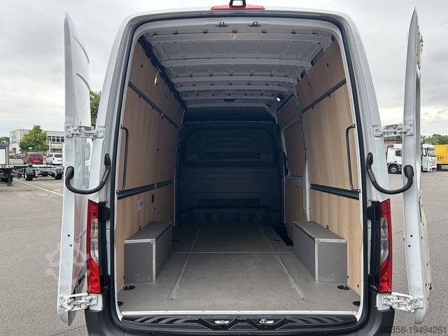Furgon blaszak MERCEDES-BENZ Sprinter 317 CDI KA L2H2 360° Kamera Navi Tempom