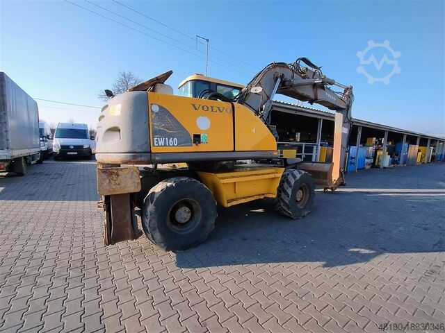 รถขุดเคลื่อนที่ Volvo EW160