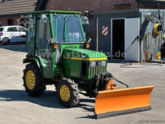 Yard tractor John Deere 670 Hofschlepper, Zapfwelle/Hydraulik 14 kW