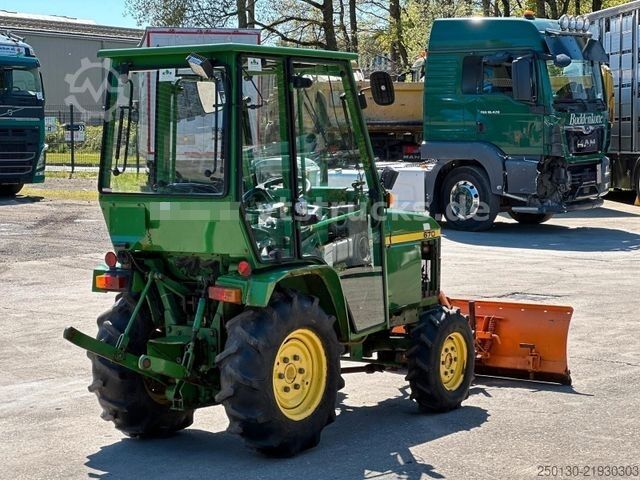 Yard tractor John Deere 670 Hofschlepper, Zapfwelle/Hydraulik 14 kW