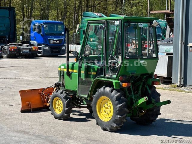 Yard tractor John Deere 670 Hofschlepper, Zapfwelle/Hydraulik 14 kW