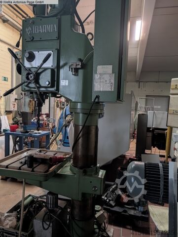 Latihan pilar IBARMIA B-60 CI-RPF