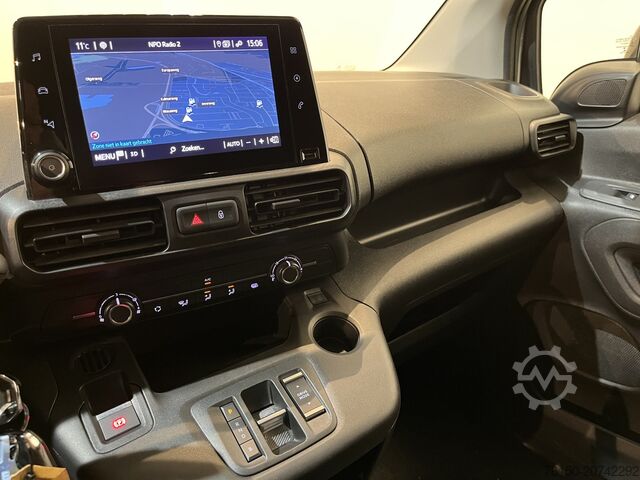 Kombi med högt tak Toyota PROACE CITY Electric First Edition 50 kWh / 100...