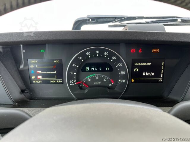 Standard-SZM Volvo FH 13.500 / Globetrotter / 6x2/4 / Dynamic stee...