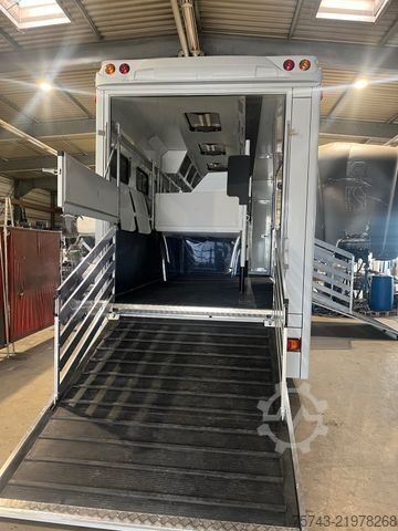 Galvijų vežimo sunkvežimis MERCEDES-BENZ ACTROS 1832  TT-XL  7 Pferde 6 Sitze Neufahrzeug