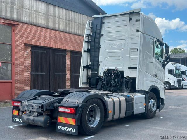 Standartinis vilkikas VOLVO FH500 Euro6  2Tanks ACC I-ParkCool Navi