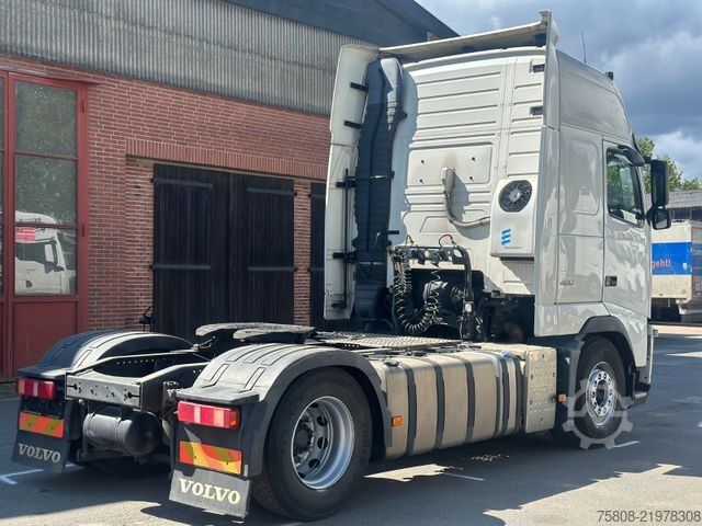 Standartinis vilkikas VOLVO FH 13 460 Globetrotter XL Eu5 2 Tanks Standklima