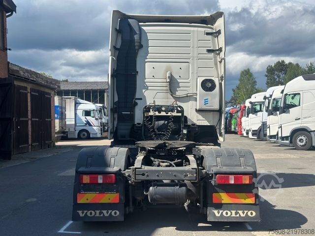 Standartinis vilkikas VOLVO FH 13 460 Globetrotter XL Eu5 2 Tanks Standklima