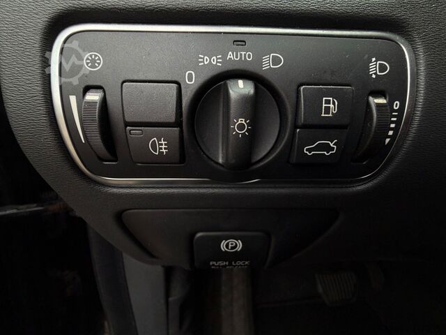 Xe tải nhẹ VOLVO S80 D3 2.0 D Geartronic Kinetic Leder Klima Navi