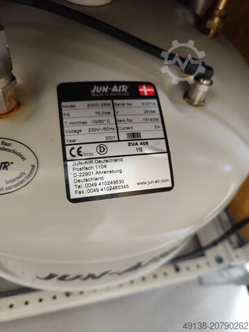 Kompresor me piston, pa vaj në një strehë të papërshkueshme nga zhurma JUN-AIR 2000-25M