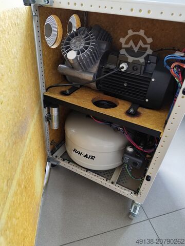 Kompresor me piston, pa vaj në një strehë të papërshkueshme nga zhurma JUN-AIR 2000-25M