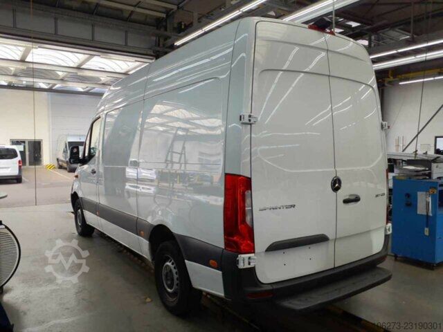 Kombijevsko vozilo Mercedes-Benz Sprinter 317 CDI,L2H2,Automatik,Kamera,Navi