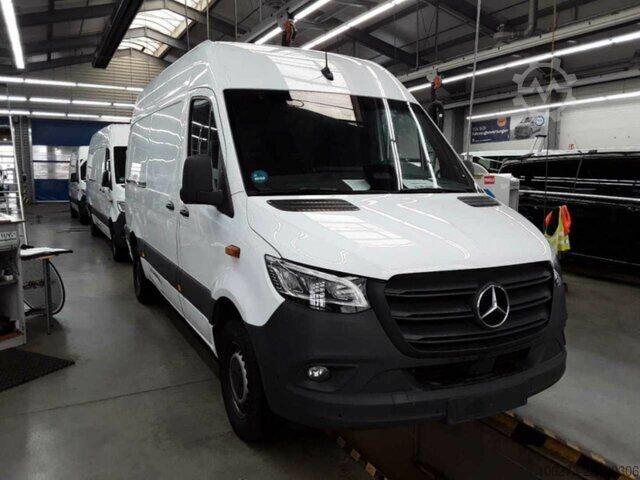 Kombijevsko vozilo Mercedes-Benz Sprinter 317 CDI,L2H2,Automatik,Kamera,Navi