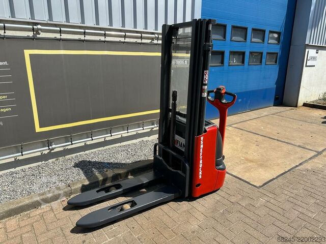 Elektrischer Triplex-Stapler Linde L10, VS-22870 LINDE L10
