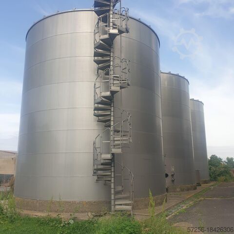 Locīšanas mašīnas 5000 hl stainless steel tank AISI316
