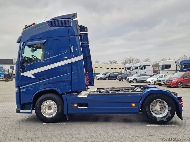 Štandard-SZM Volvo FH 13.500 Globetrotter - PTO/Hydraulic - Full a...