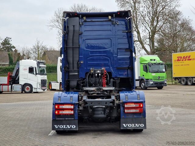 Štandard-SZM Volvo FH 13.500 Globetrotter - PTO/Hydraulic - Full a...